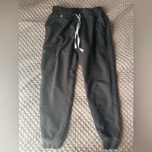 Black figs joggers